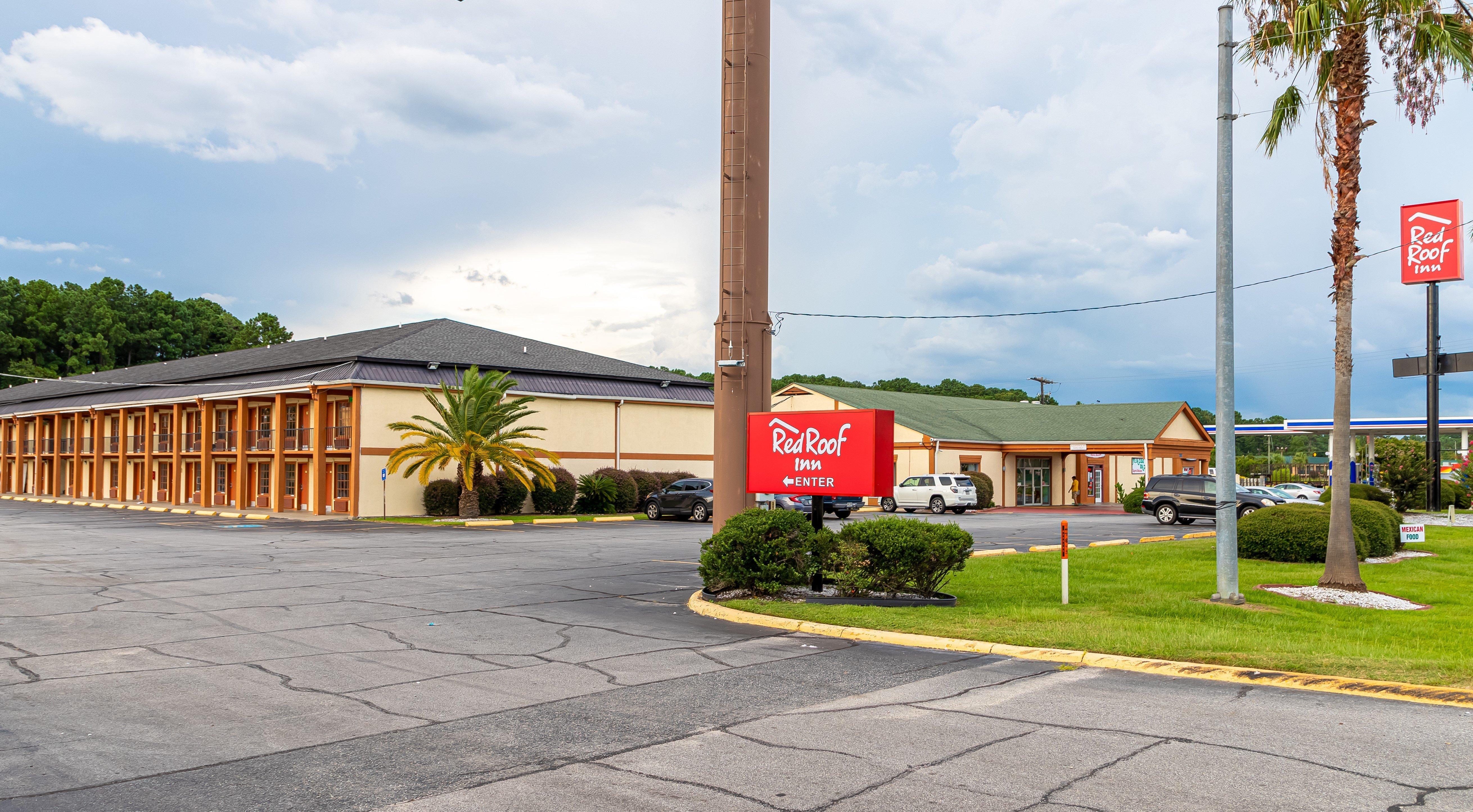 Red Roof Inn Savannah - Richmond Hill I-95 Exterior photo